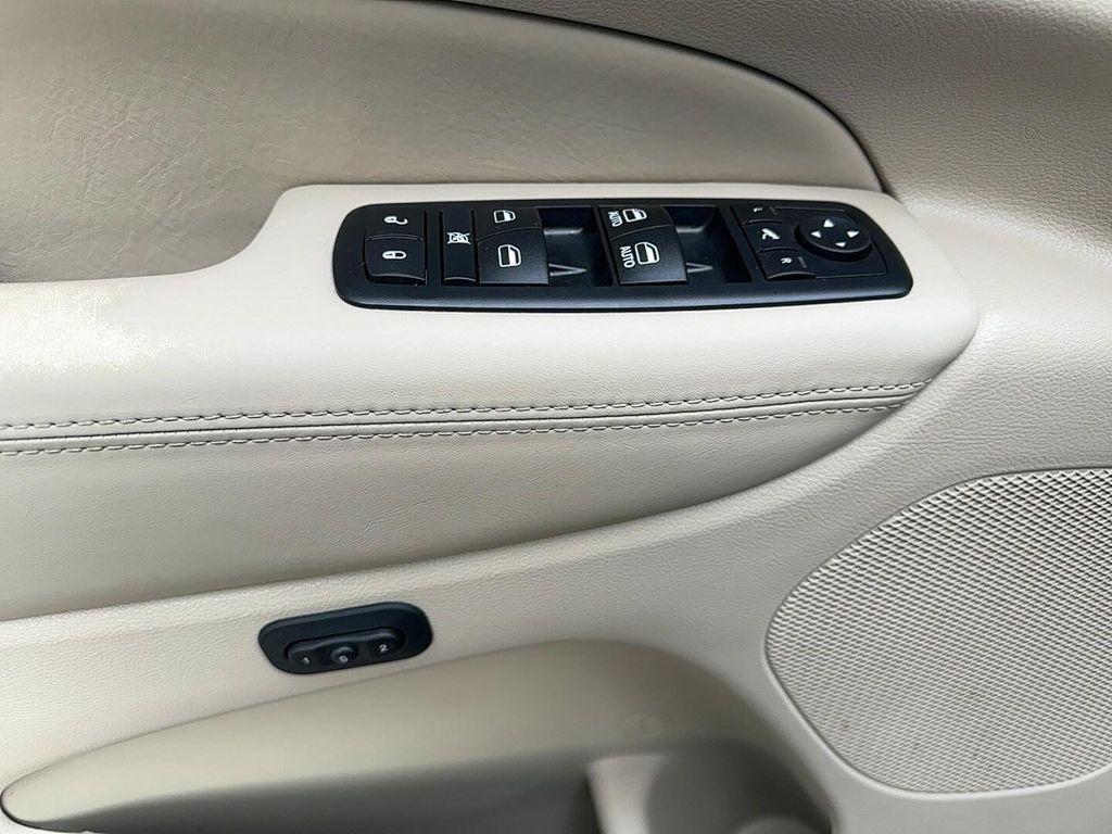 used 2015 Jeep Grand Cherokee car, priced at $14,588