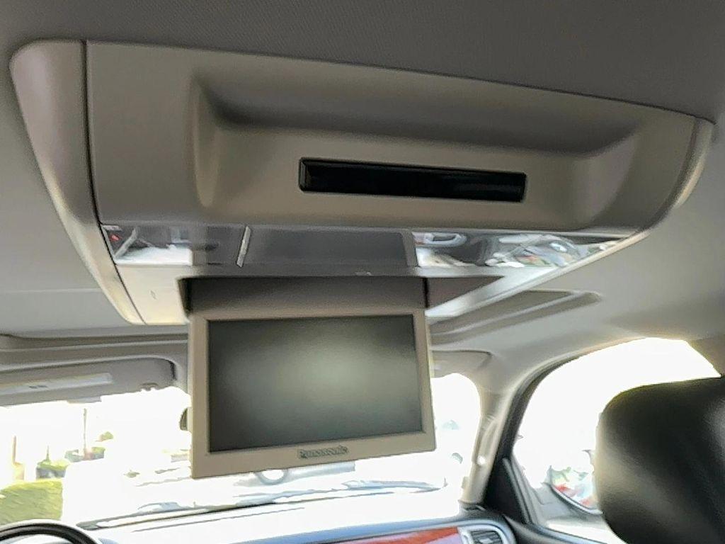 used 2013 Chevrolet Avalanche car, priced at $20,985