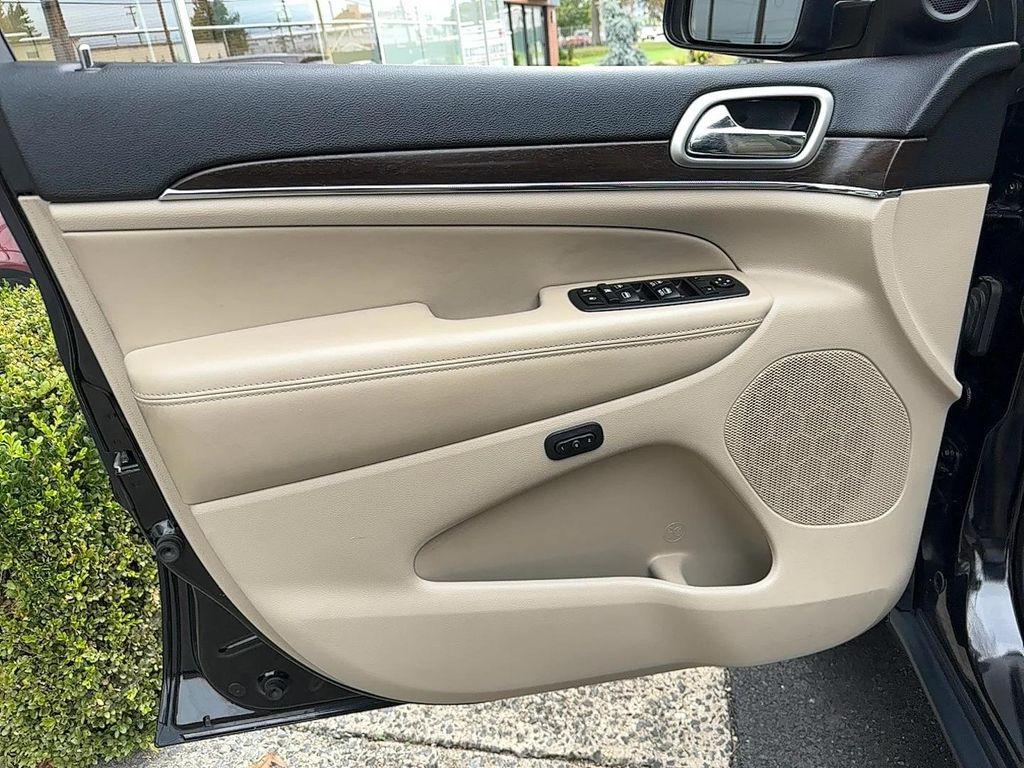 used 2018 Jeep Grand Cherokee car, priced at $15,885