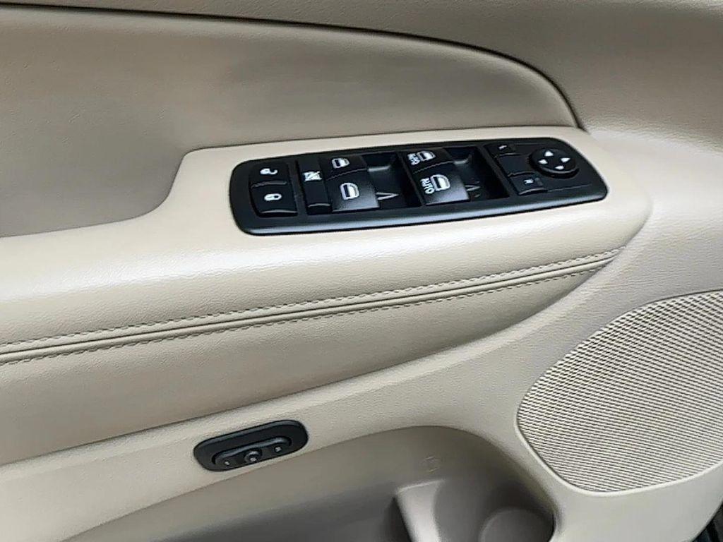 used 2018 Jeep Grand Cherokee car, priced at $15,885
