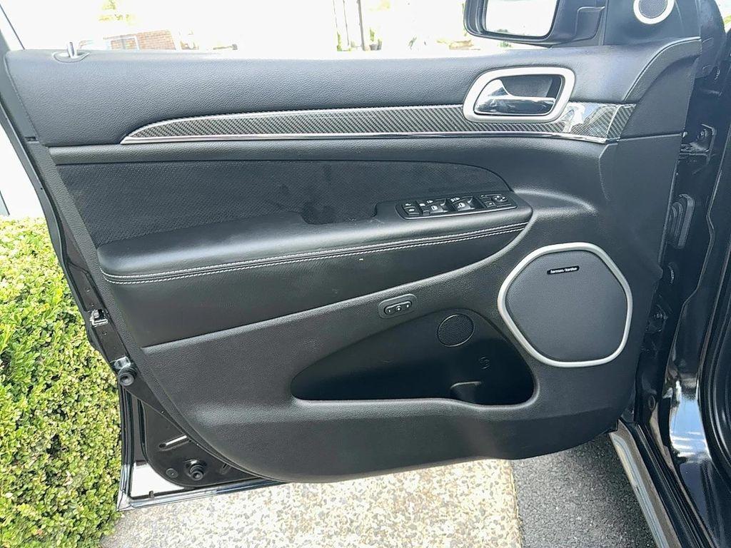 used 2015 Jeep Grand Cherokee car, priced at $32,885