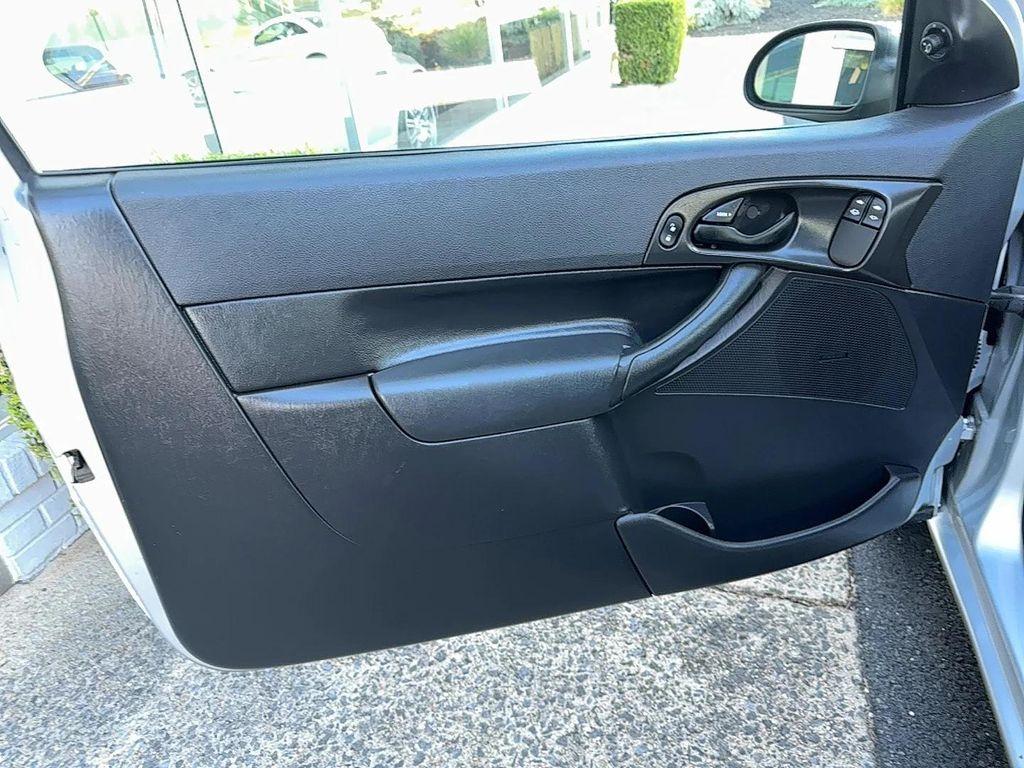 used 2007 Ford Focus car, priced at $5,885