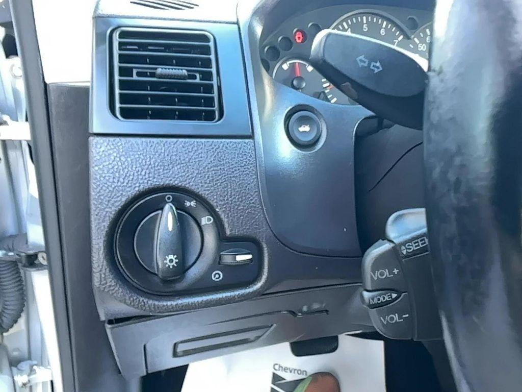 used 2007 Ford Focus car, priced at $5,885