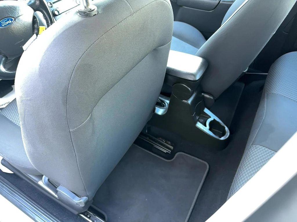 used 2007 Ford Focus car, priced at $5,885