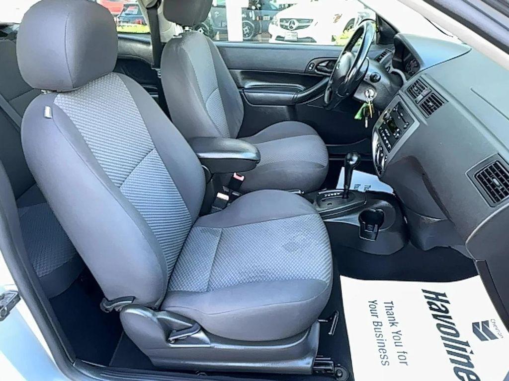 used 2007 Ford Focus car, priced at $5,885