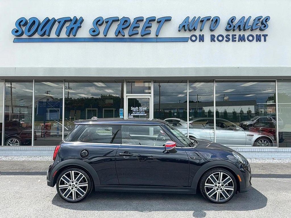 used 2024 MINI Hardtop car, priced at $29,988