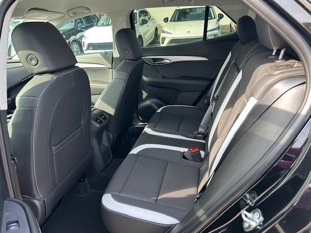 new 2025 Buick Envision car, priced at $39,044