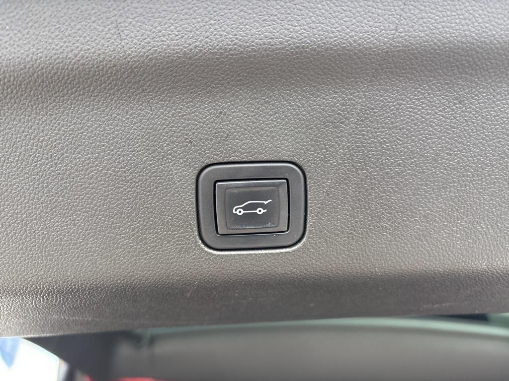 used 2022 Chevrolet Tahoe car, priced at $46,495