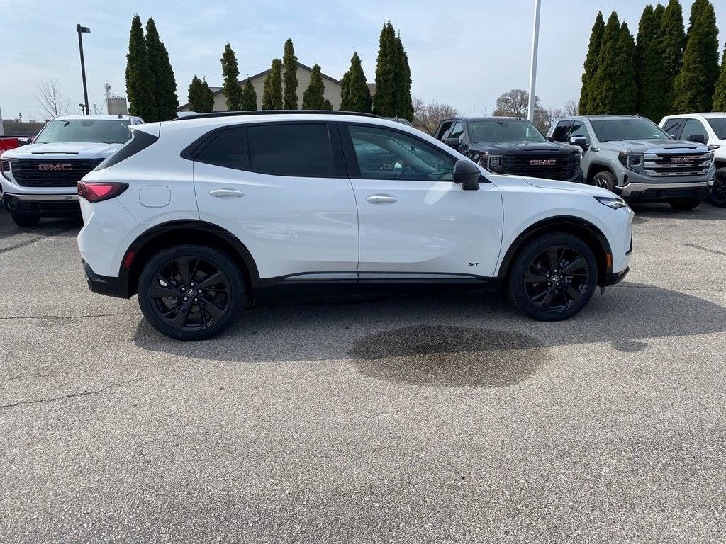 new 2025 Buick Envision car, priced at $39,918