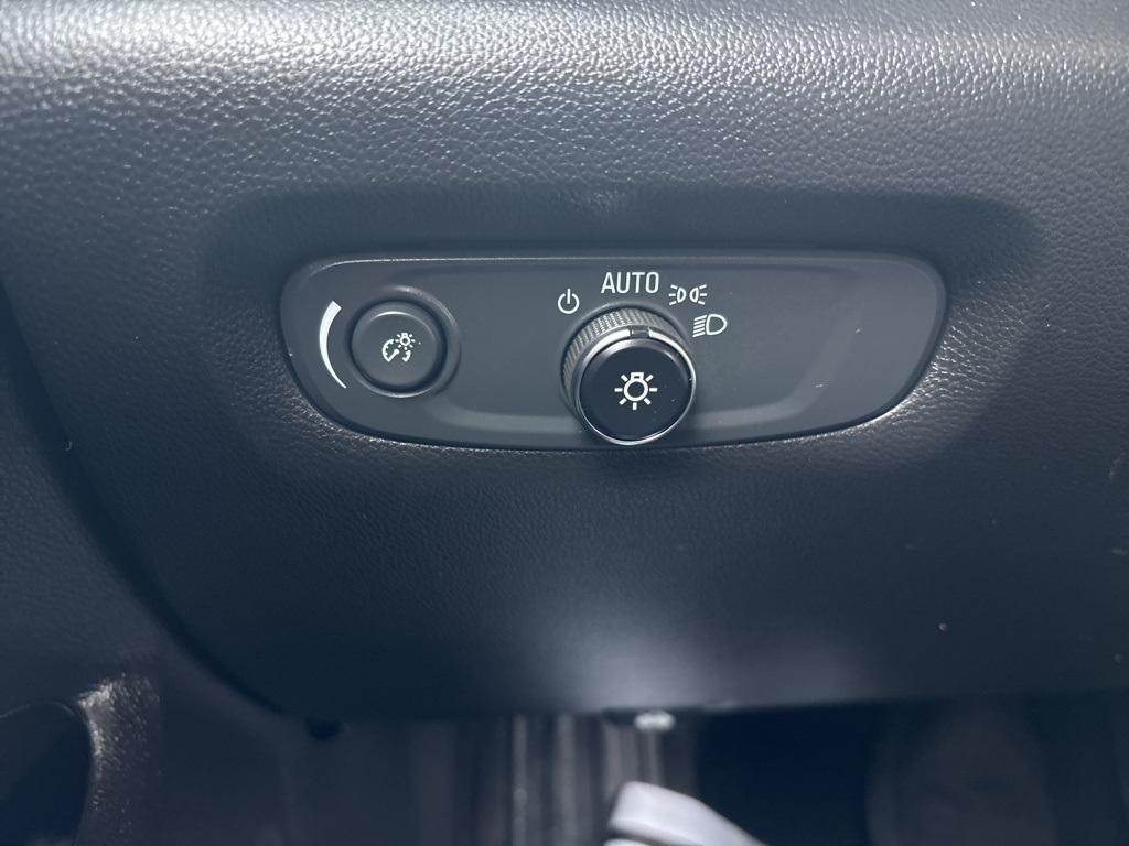 used 2019 Chevrolet Traverse car, priced at $17,495
