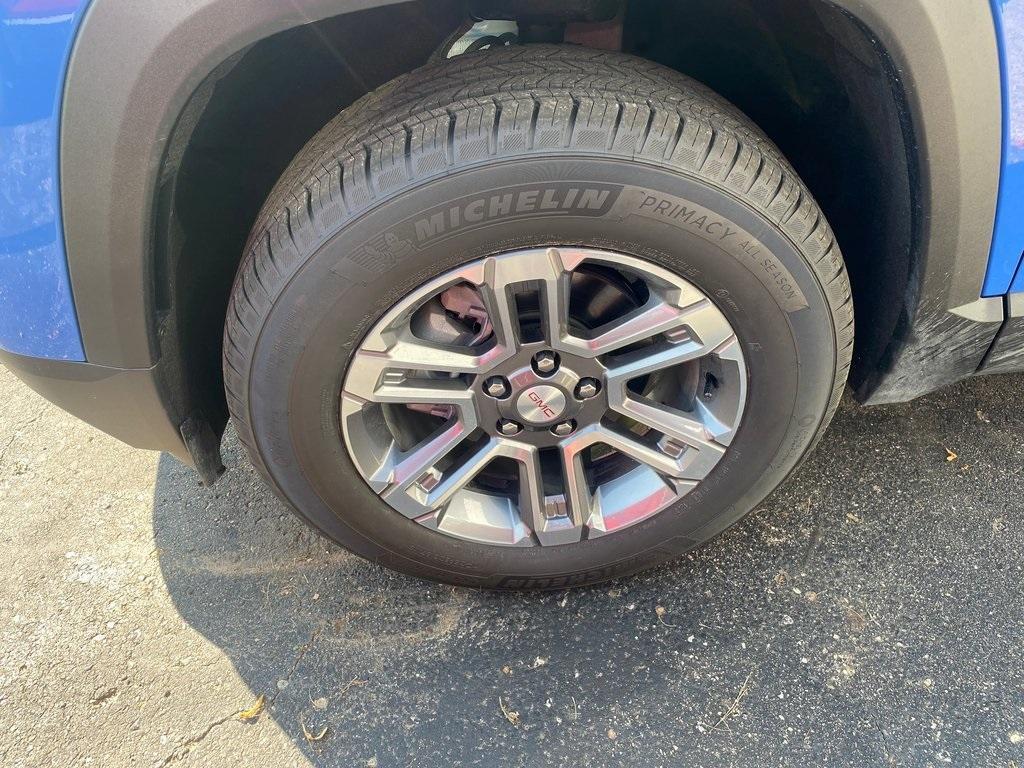 new 2025 GMC Terrain car, priced at $28,603