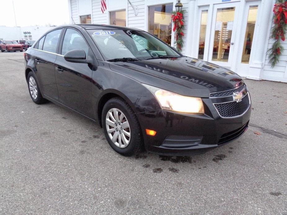 used 2011 Chevrolet Cruze car, priced at $3,750