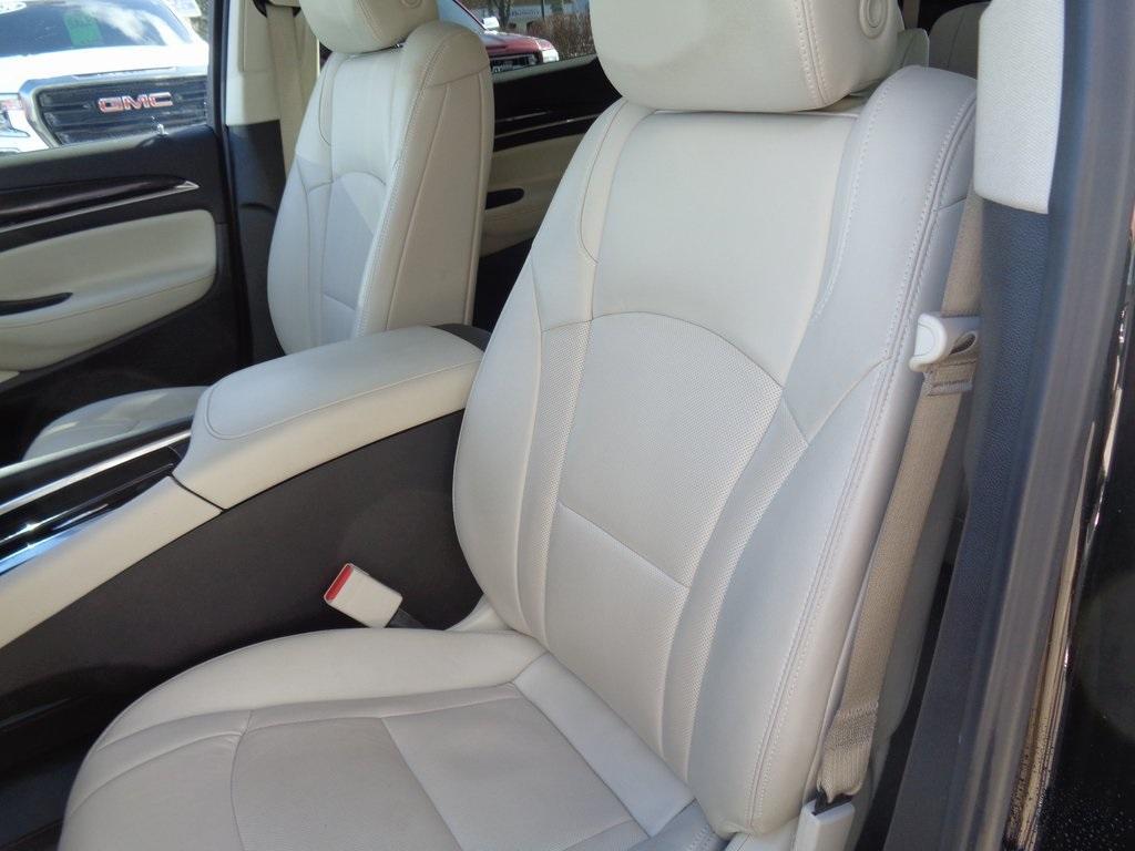 used 2022 Buick Enclave car, priced at $30,400