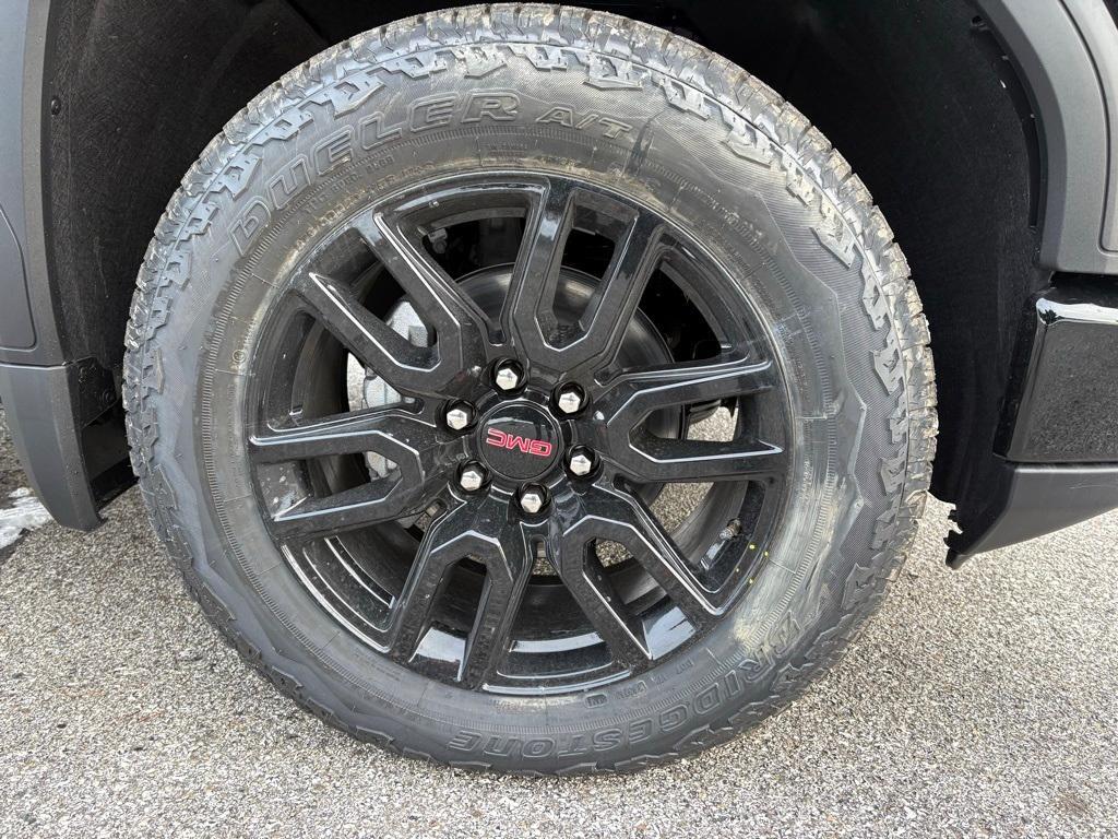 new 2026 GMC Sierra 1500 car, priced at $48,433