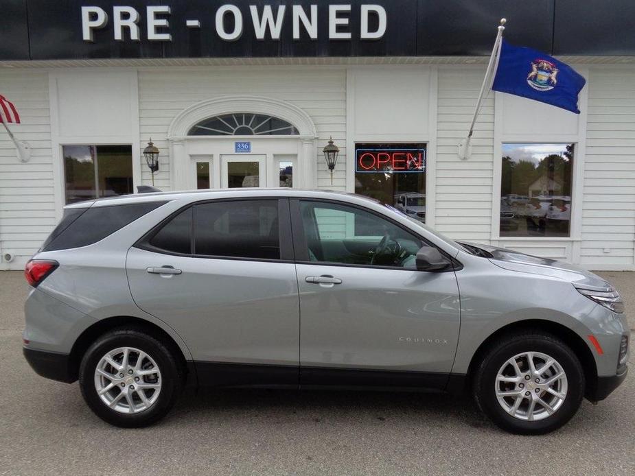 used 2024 Chevrolet Equinox car, priced at $25,995