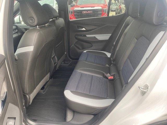 new 2025 Buick Envista car, priced at $25,282