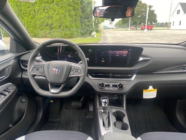 new 2025 Buick Envista car, priced at $25,282