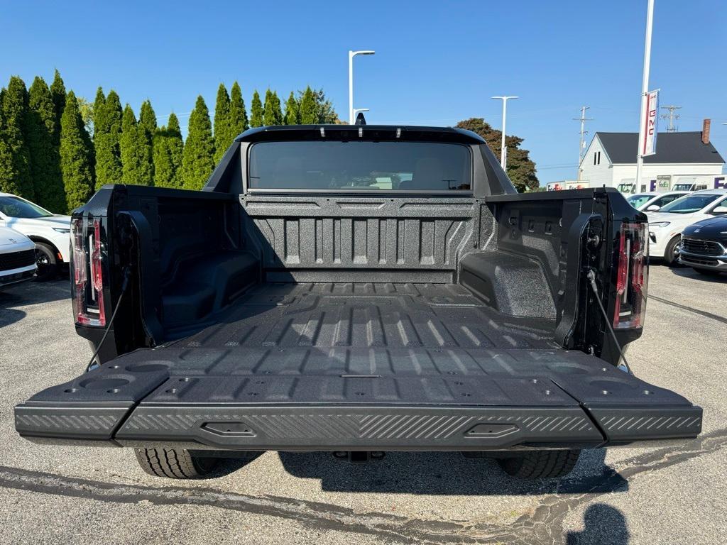 new 2025 GMC HUMMER EV Pickup car, priced at $105,190