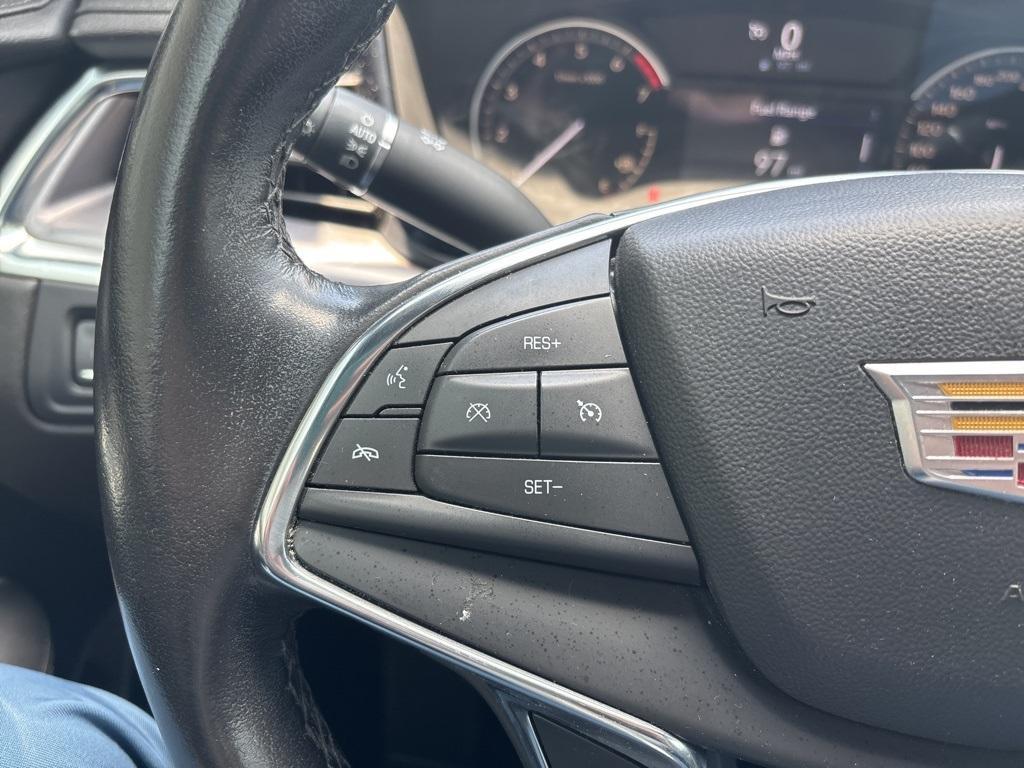 used 2020 Cadillac XT5 car, priced at $22,995