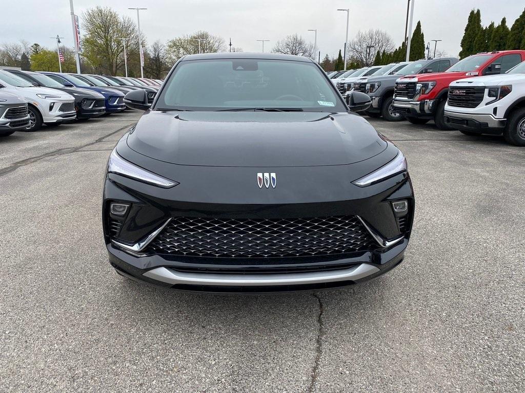 new 2025 Buick Envista car, priced at $29,885