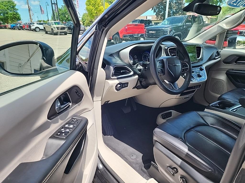 used 2023 Chrysler Pacifica car, priced at $23,850