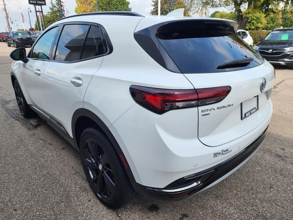 used 2023 Buick Envision car, priced at $28,495