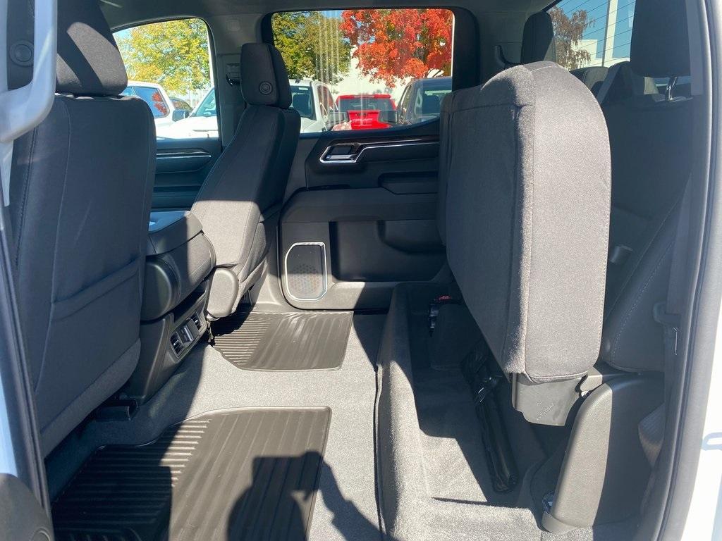 new 2025 GMC Sierra 1500 car, priced at $48,343