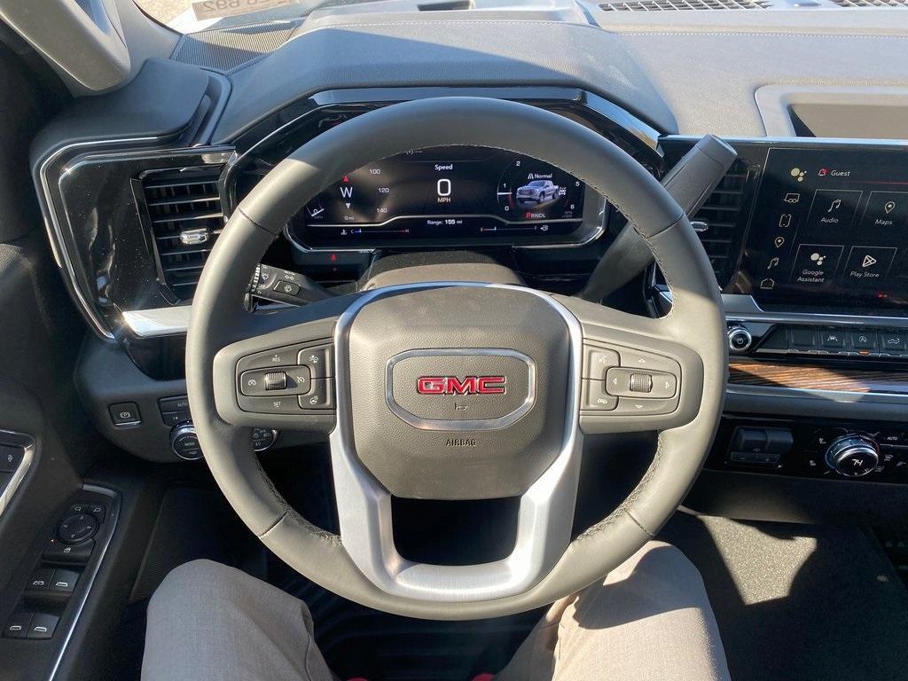 new 2025 GMC Sierra 1500 car, priced at $48,343