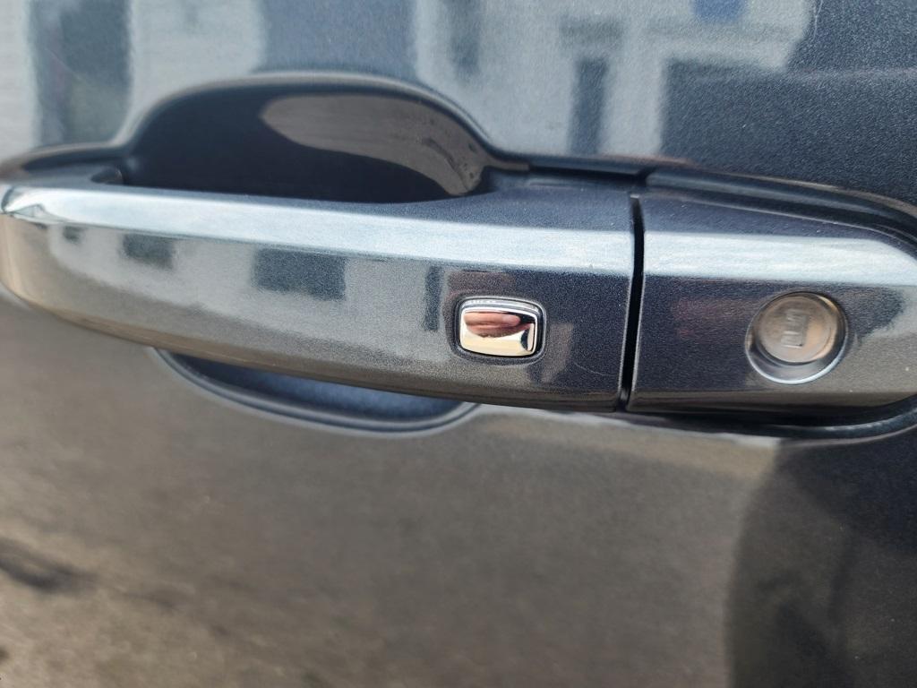 used 2021 GMC Sierra 1500 car, priced at $32,995