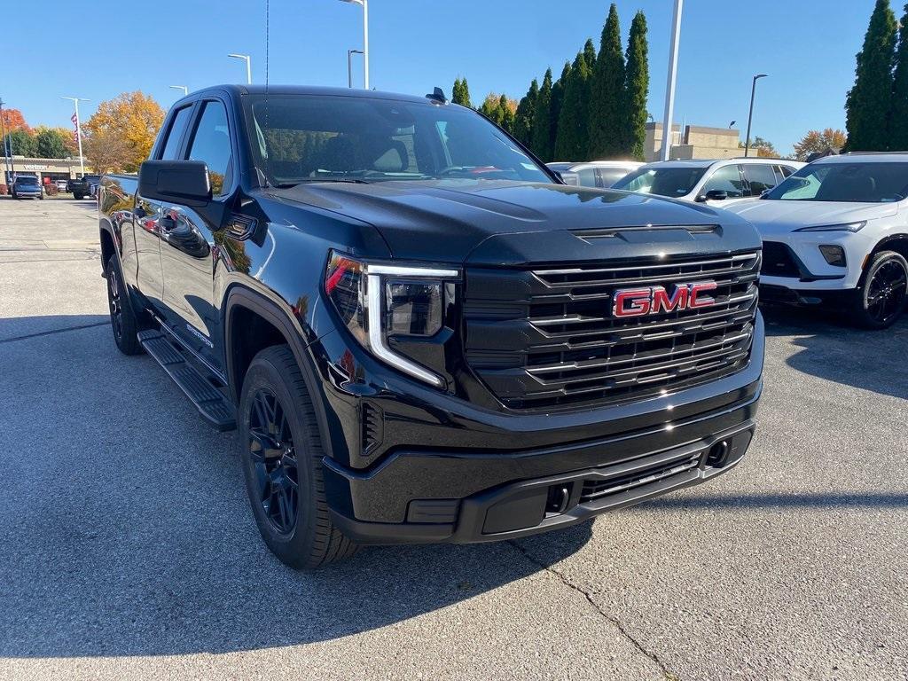 new 2025 GMC Sierra 1500 car, priced at $44,826