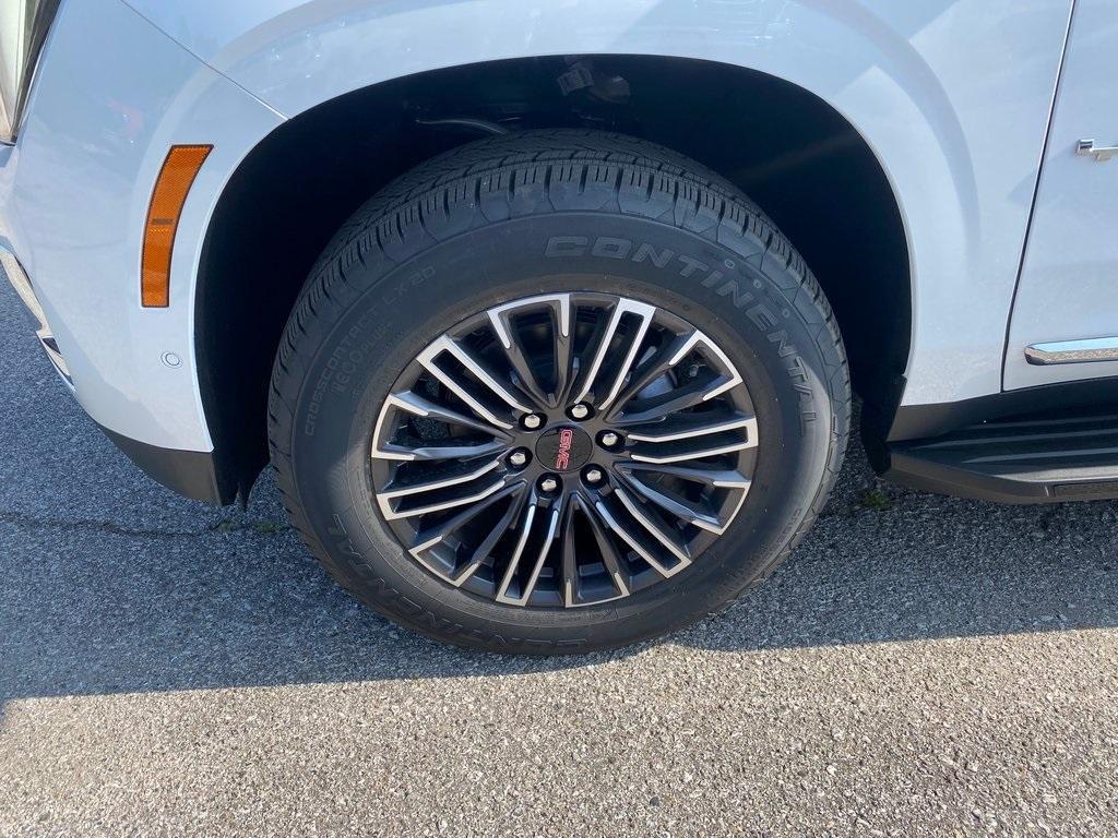new 2025 GMC Yukon car, priced at $70,317