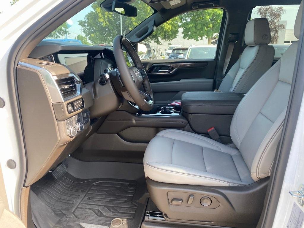 new 2025 GMC Yukon car, priced at $70,317