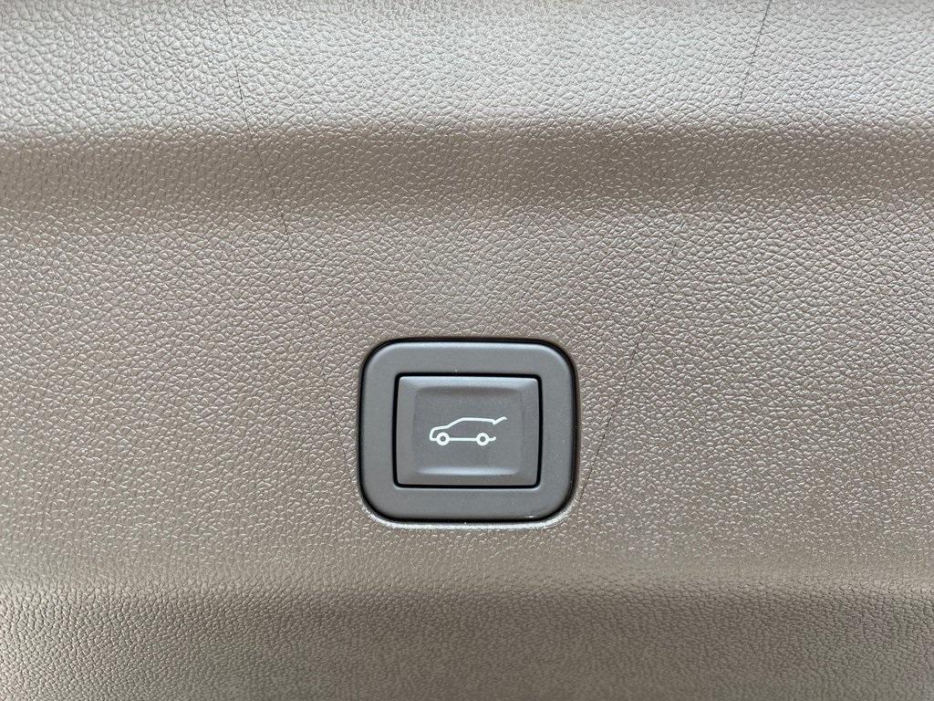 new 2025 GMC Yukon car, priced at $70,317