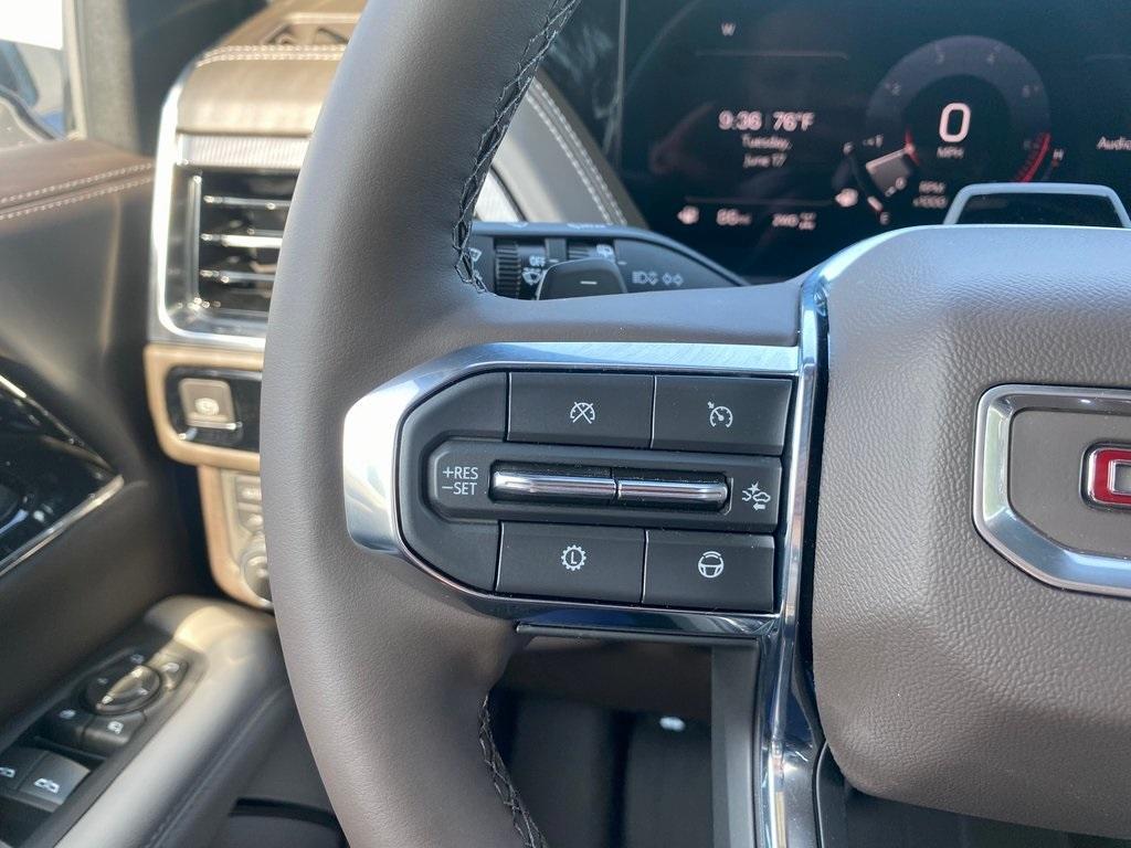 new 2025 GMC Yukon car, priced at $70,317