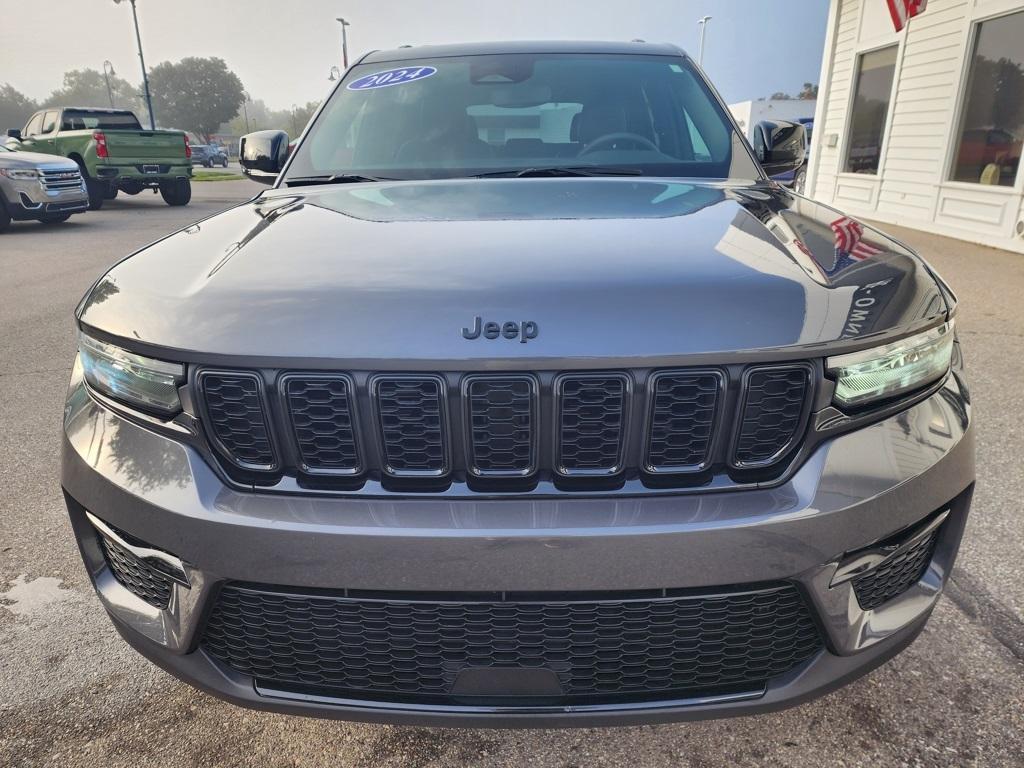used 2024 Jeep Grand Cherokee car, priced at $36,995