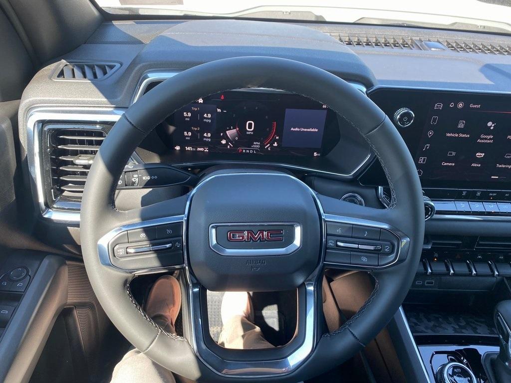new 2025 GMC Canyon car, priced at $40,617