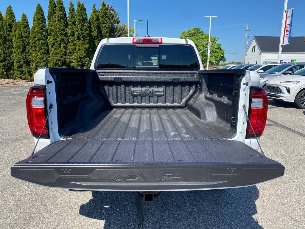 new 2025 GMC Canyon car, priced at $40,617