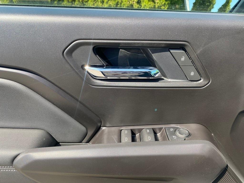new 2025 GMC Canyon car, priced at $40,617