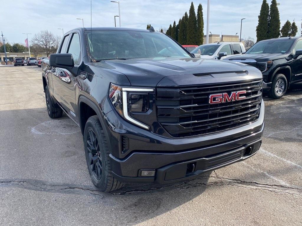 new 2025 GMC Sierra 1500 car, priced at $52,021