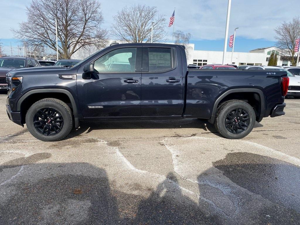 new 2025 GMC Sierra 1500 car, priced at $52,021