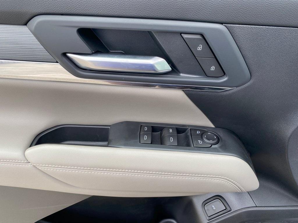 new 2025 GMC Terrain car, priced at $34,051