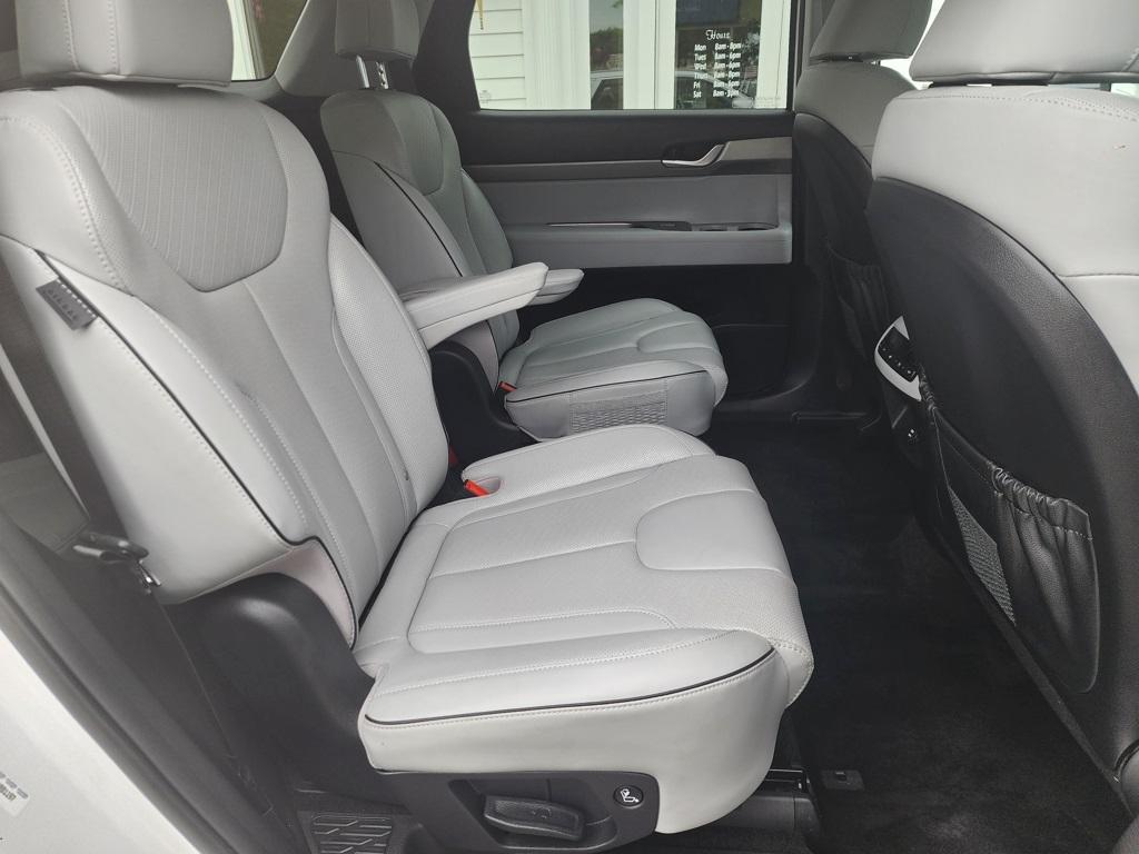 used 2025 Hyundai Palisade car, priced at $38,695