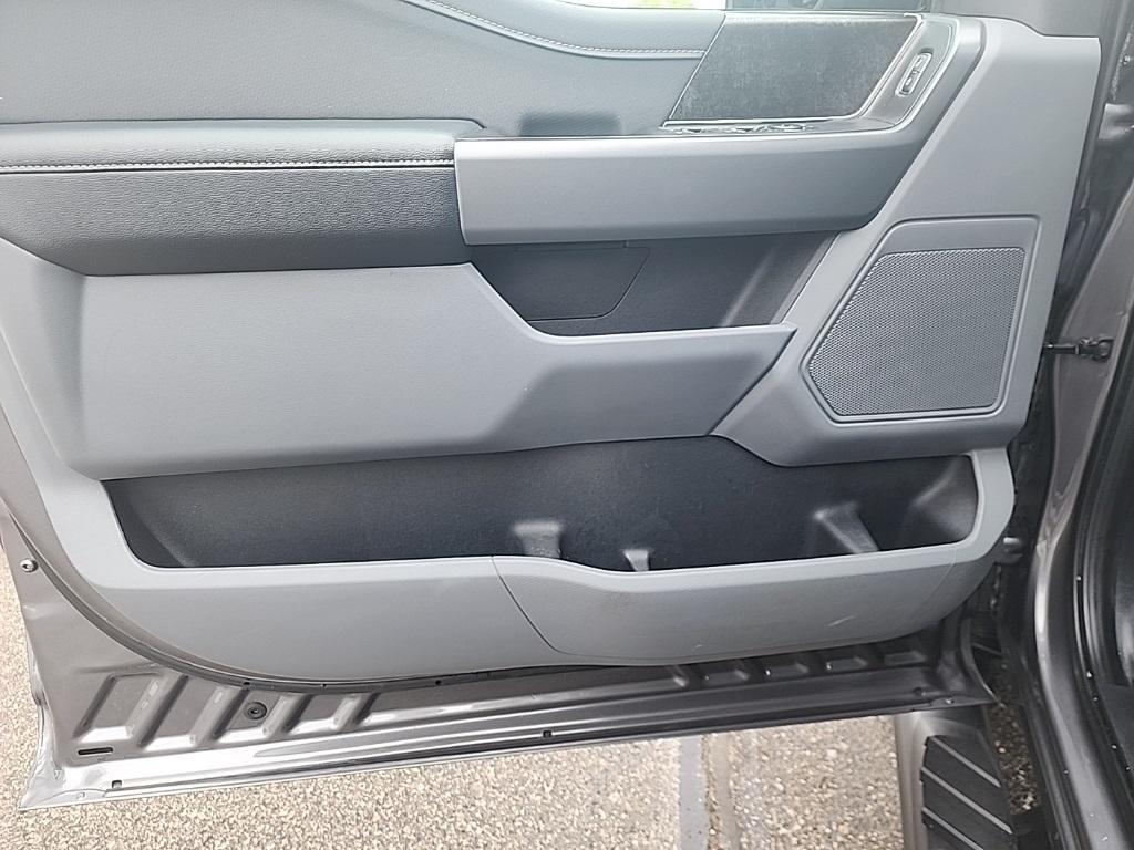 used 2021 Ford F-150 car, priced at $26,995