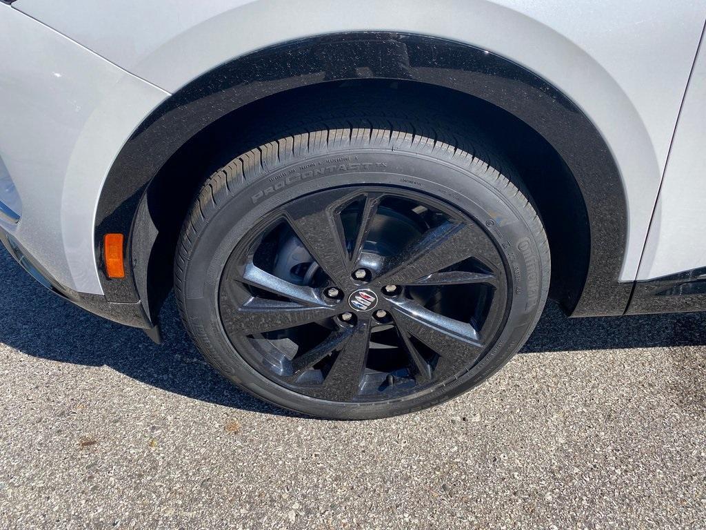 new 2025 Buick Envision car, priced at $39,830