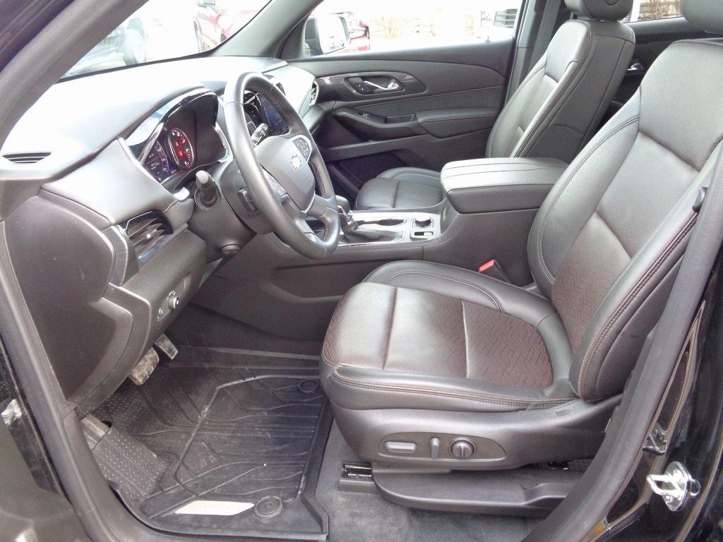 used 2023 Chevrolet Traverse car, priced at $40,573