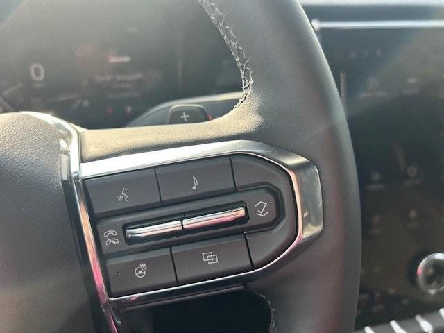 new 2025 GMC Acadia car, priced at $42,204