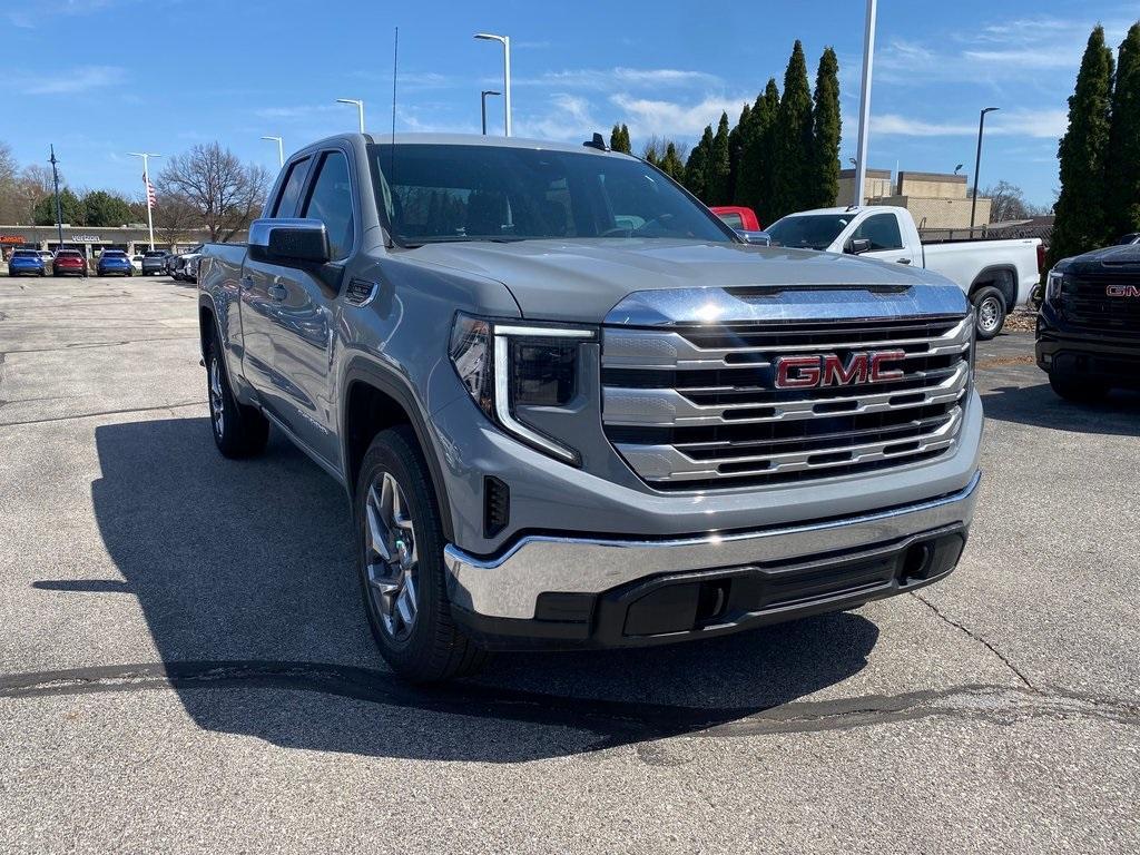 new 2025 GMC Sierra 1500 car, priced at $49,151