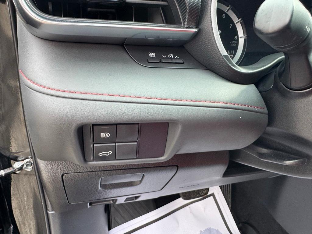 used 2021 Toyota Highlander car, priced at $33,995