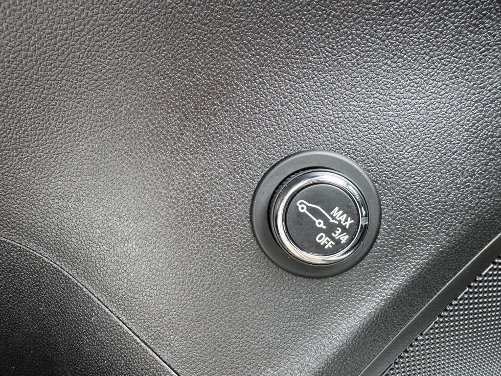 used 2022 Buick Envision car, priced at $23,995