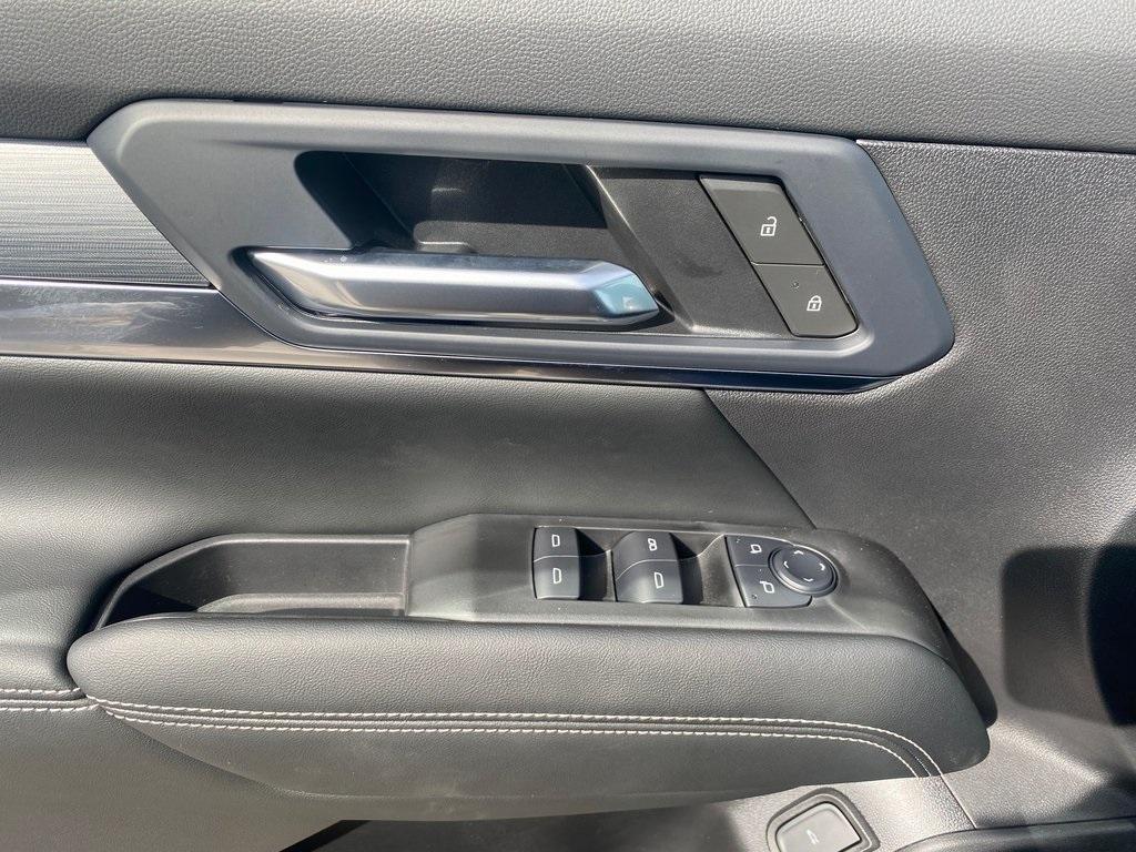 new 2025 GMC Terrain car, priced at $35,003
